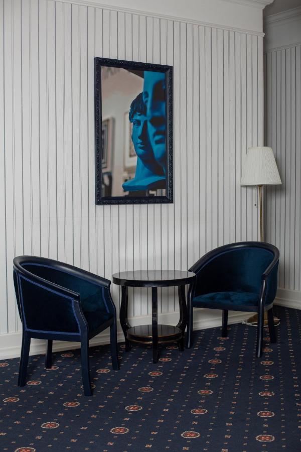 Hotel Aristocrat Chernivtsi Εξωτερικό φωτογραφία